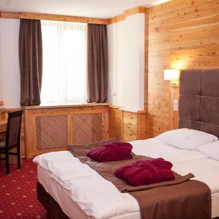 Baron Spa Hotel - Museum Jaremtsje Buitenkant foto