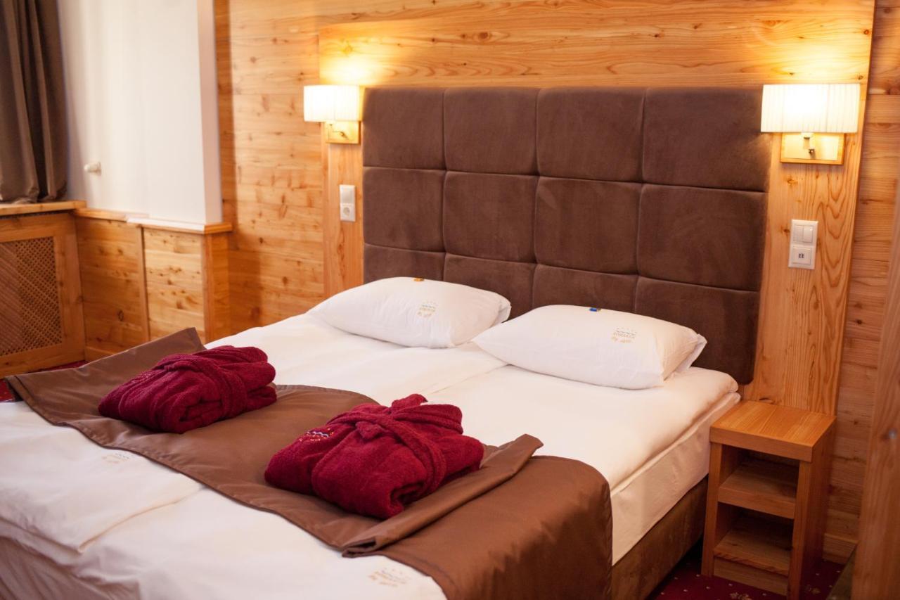 Baron Spa Hotel - Museum Jaremtsje Buitenkant foto