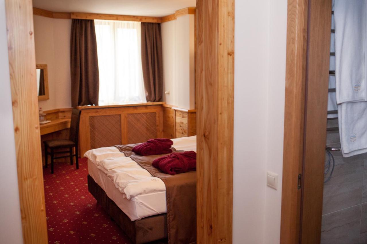 Baron Spa Hotel - Museum Jaremtsje Buitenkant foto