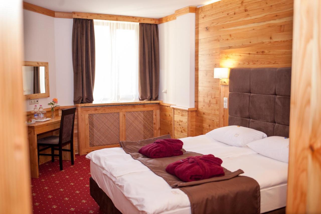 Baron Spa Hotel - Museum Jaremtsje Buitenkant foto