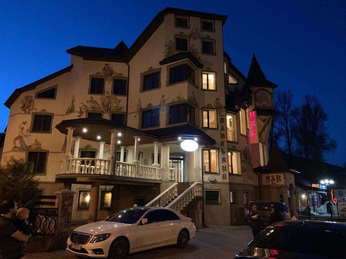 Baron Spa Hotel - Museum Jaremtsje Buitenkant foto