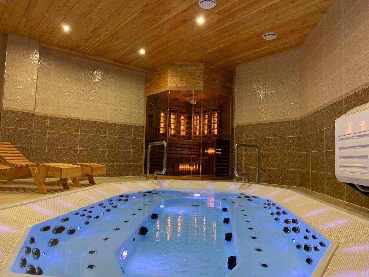 Baron Spa Hotel - Museum Jaremtsje Buitenkant foto