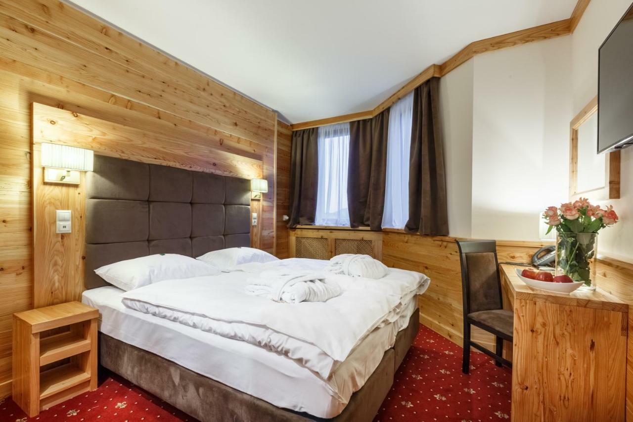 Baron Spa Hotel - Museum Jaremtsje Buitenkant foto