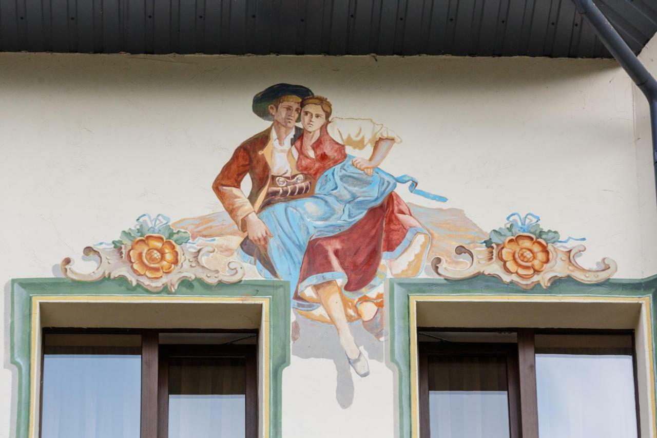 Baron Spa Hotel - Museum Jaremtsje Buitenkant foto